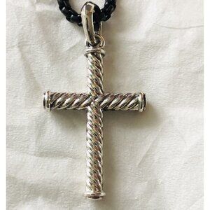 David Yurman Cable Cross Pendant w/Black Stainless Necklace 26" w/Pouch Mint